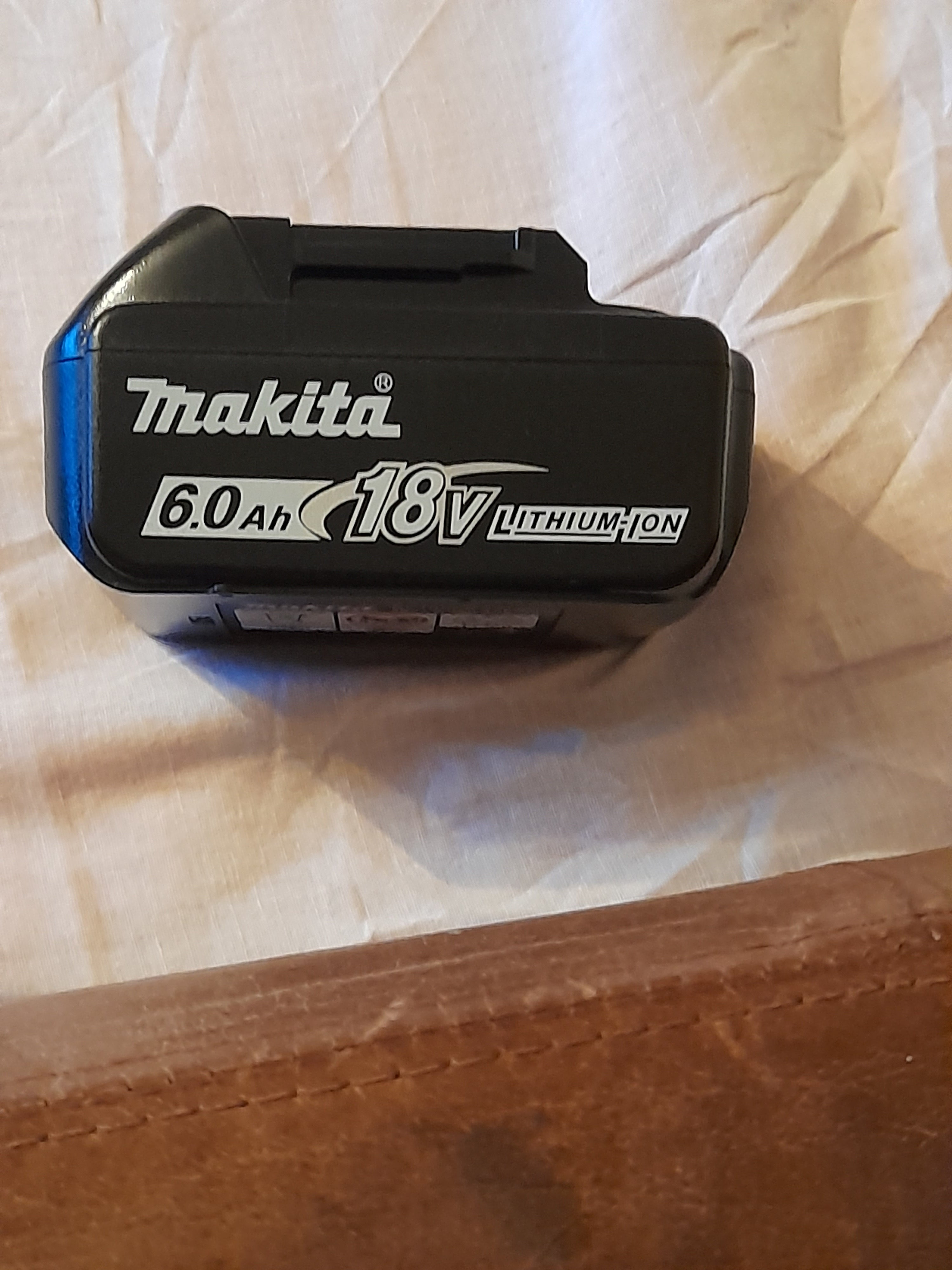 Makita Genuine BL1860 18V 6.0ah Lithium-ion LXT Battery With LED Indicater UK
